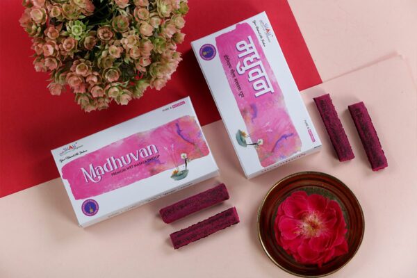 Madhuvan - Premium Gila Dhoop Box (10 Sticks)